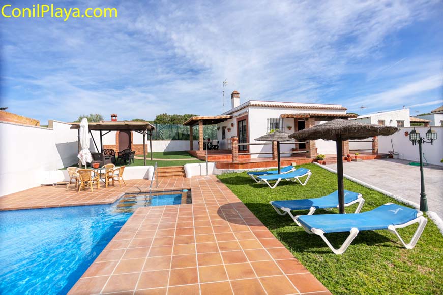 chalet piscina alquiler