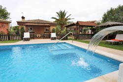 Alquiler de Chalet en Chiclana para 6 personas (max 6) Con piscina. Con aire acondicionado.