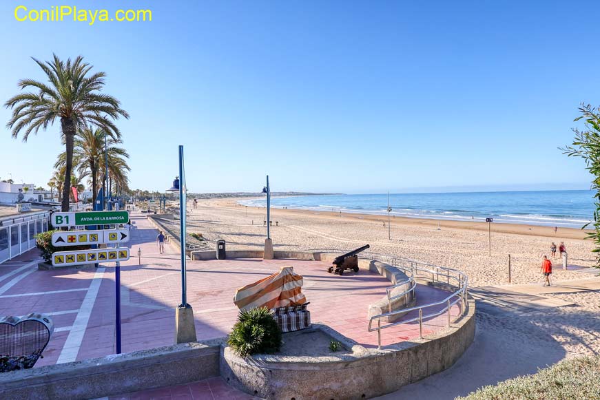 paseo maritimo la barrosa