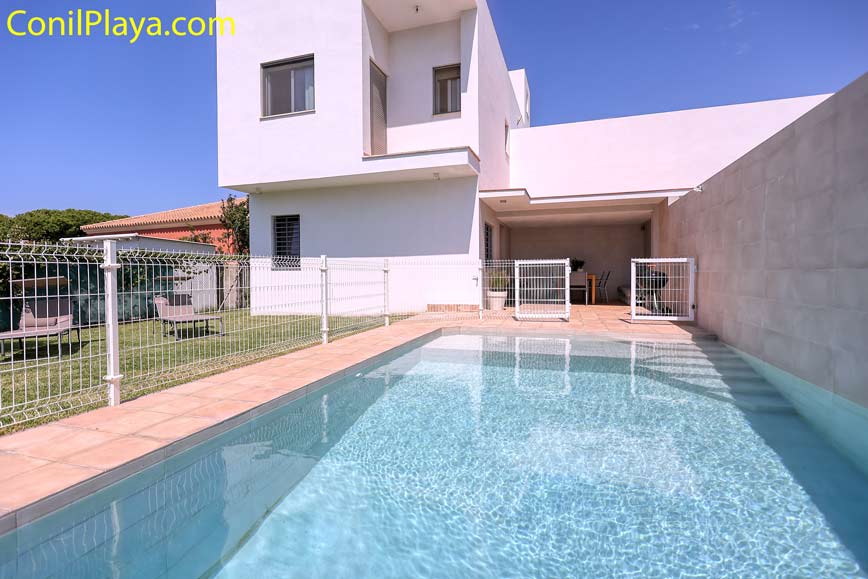 Chalet en La Barrosa con piscina privada