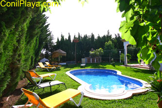 piscina del apartamento en Conil