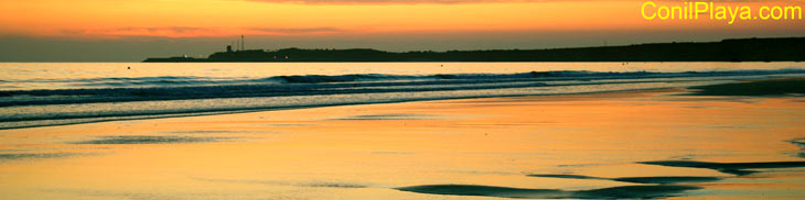 Playa de Conil, puesta de sol en la Fontanilla.