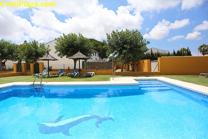 apartamentos piscina