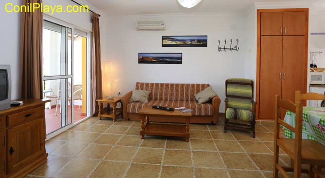 apartamento en Conil con terraza y aire acondicionado