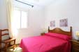 Apartamento en Conil con terraza y aire acondicionado. Cerca del Mercadona. Sin problemas de aparcamiento. A 10 minutos andando de la playa.
Apartamento de 2 dormitorios cerca de supermercados.