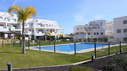 Alquiler de Apartamento en Conil para 6 personas (max 6) Con piscina. Con aire acondicionado.