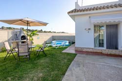 Alquiler de Estudio en Conil para 2 personas (max 4) Con piscina. Con aire acondicionado.