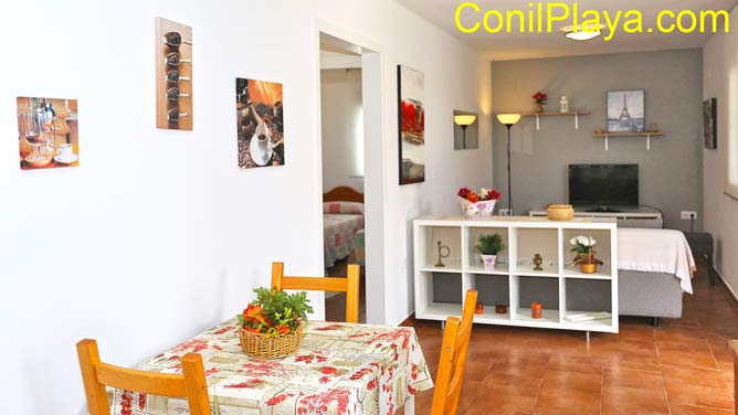 Comedor y salón del apartamento