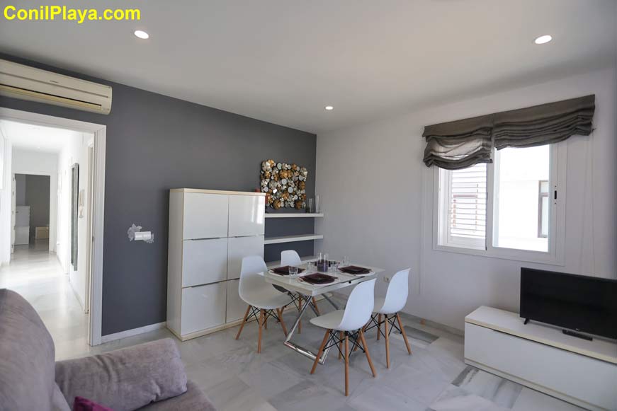 salon comedor aire acondicionado