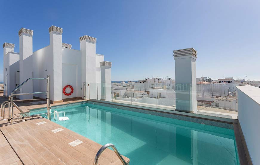 Apartamento en alquiler en Conil por particulares con piscina