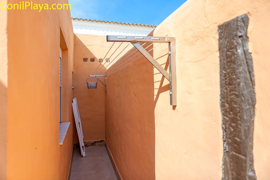 Tendedero exterior para tender la ropa