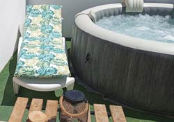 1 dormitorios,2 personas. Tranquilo apartamento situado a la entrada de Conil, en la Dehesa de la Villa. Tiene piscina jacuzzi y barbacoa.