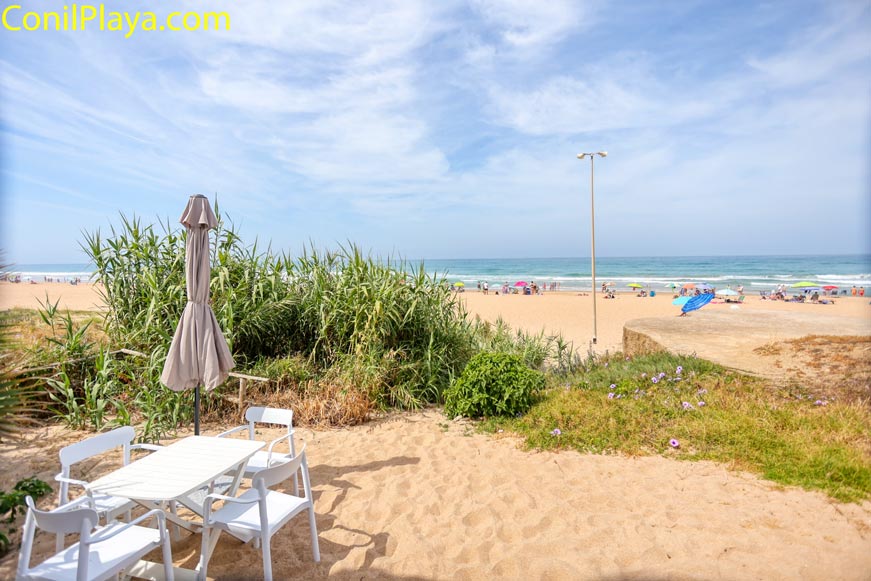 Mesa sillas playa