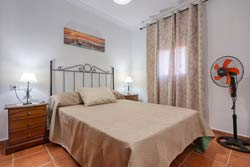 Alquiler de Apartamento en Conil para 4 personas (max 5) Con piscina. Con aire acondicionado.