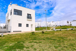 2 dormitorios,3 personas. Apartamentos situados cerca de la playa andando. 2 dormitorios y capacidad para 3 personas. 