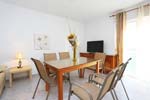 Apartamento muy céntrico, cerca de la playa andando y de la zona comercial con azotea.
capacidad para 6 personas