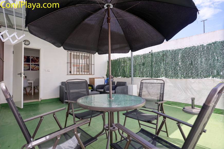 Mesa terraza sombrilla