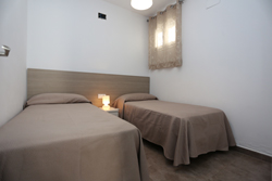 Alquiler de Apartamento en Conil para 4 personas (max 4) Con piscina. Con aire acondicionado.