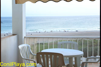 Conil apartamento primera linea de playa