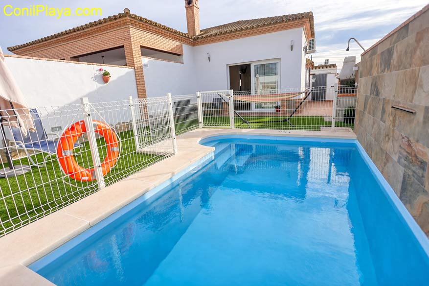 fachada del apartamento en Conil