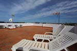 Apartamento situado en una zona muy tranquila de Conil. Amplio, luminoso, sin problemas de aparcamiento. A 5 minutos en coche de la playa. Ideal parejas. Aire acondicionado en todas las habitaciones.
apartamento para 3 o 4 personas