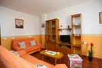 Apartamento situado en una zona muy tranquila de Conil. Amplio, luminoso, sin problemas de aparcamiento. A 5 minutos en coche de la playa. Ideal parejas. Aire acondicionado en todas las habitaciones.
alquiler en Conil