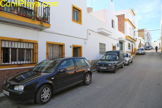 fachada y calle cerrillo