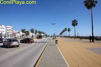 paseo maritimo de conil