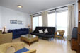 Bonito y amplio apartamento duplex con terraza y azotea con barbacoa. A pocos minutos de la playa andando y con plaza de garage.
capacidad para 6 personas