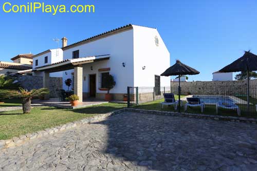 chalet con piscina privada