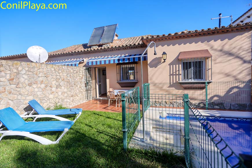 casa conil piscina