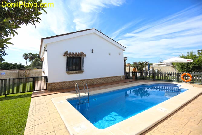 Casa en Conil en alquiler con piscina privada