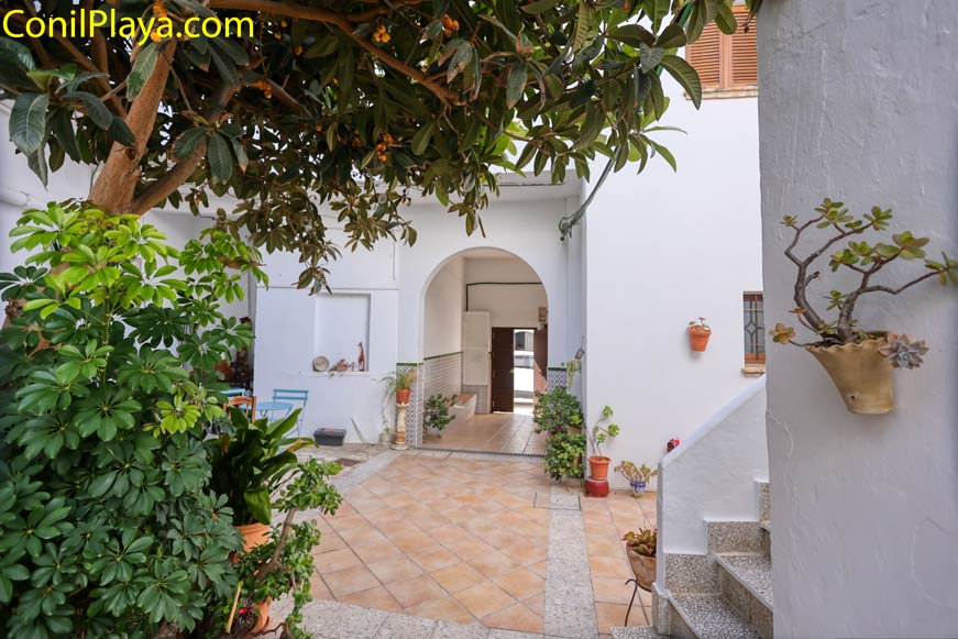 entrada patio 