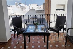 3 dormitorios,6 personas. Magnífica casa en la zona de La Bodega, cerca de supermercados y a pocos minutos de la playa. Decoración de calidad. Muy cómoda. 