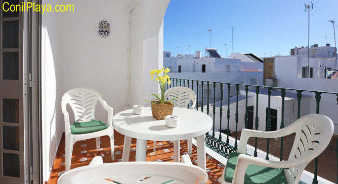 Terraza junto a la cocina.