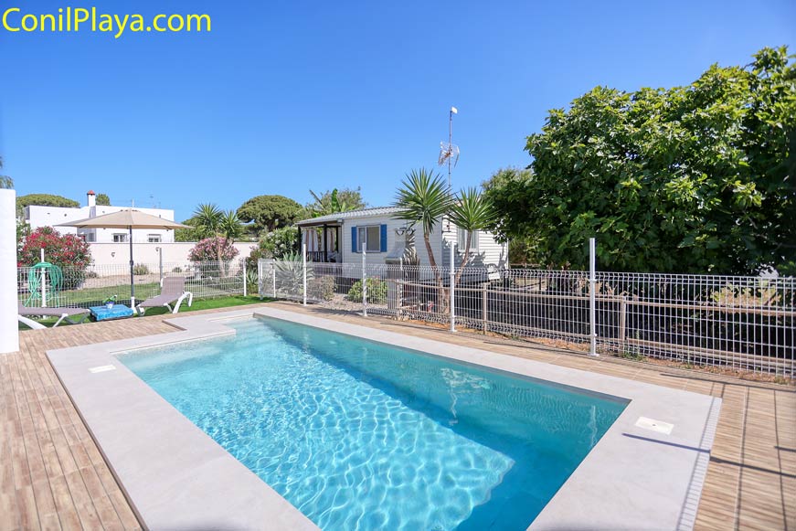 casa conil piscina
