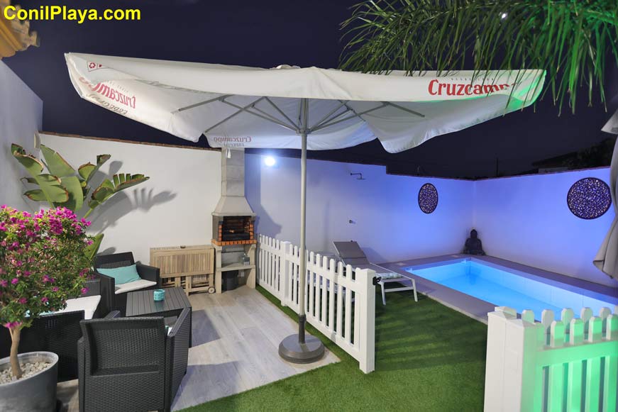 barbacoa piscina