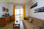 5 dormitorios,4 personas. Apartamento de 2 dormitorios situado en zona tranquila y a unos 4 o 5 minutos de la playa en coche. Junto a supermercado Mercadona