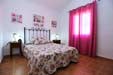 2 Casas con piscina a unos 5 minutos de Conil, situada en zona tranquila. La piscina es privada y está vallada. Dispone de porche y barbacoa. El jardín es con césped.
2 Casas de 3 y 2 dormitorios en alquiler.