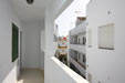 1 dormitorios,5 personas. Apartamento en el centro histórico de Conil muy cerca de la playa de los bateles, muy tranquilo al ser interior. 4 + 1 personas, 2 dormitorios. Excelente situación. En el carril de la fuente.