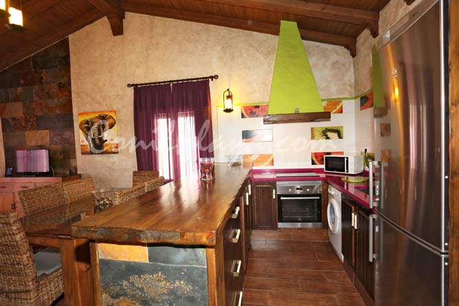 cocina con vitroceramica y horno