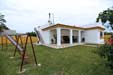 Tranquila casa situada a 5 minutos de la playa de la Fuente del Gallo. amplio jardin, porche, barbacoa.
chalet en Conil en la Fuente del Gallo