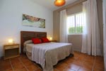 Estupendo chalet con piscina privada en una excelente zona por su tranquilidad. Amplia parcela con césped, ideal para descanzar lejos de ruidos.
Chalet de 3 dormitorios con amplio jardin y capacidad para 5 personas.