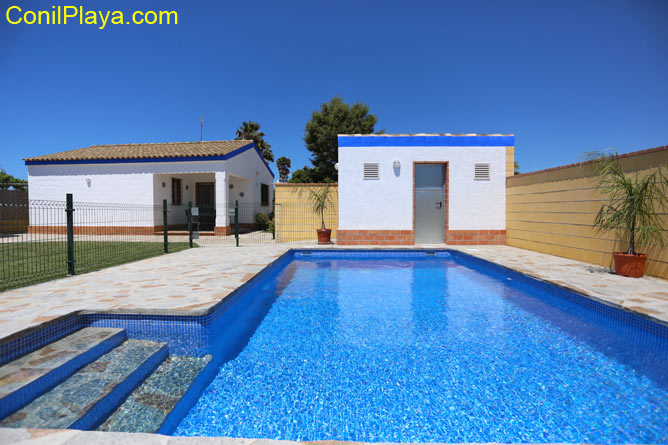 casa rural en conil con piscina privada