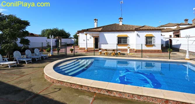 chalet con piscina