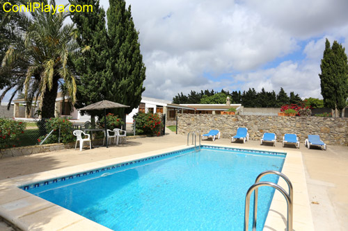 Chalet con piscina en Conil de la Frontera, Cádiz, Andalucía.