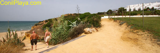 bajada a la playa