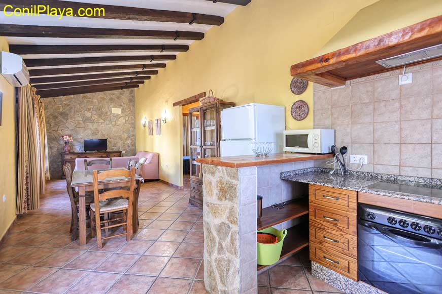 Cocina y comedor