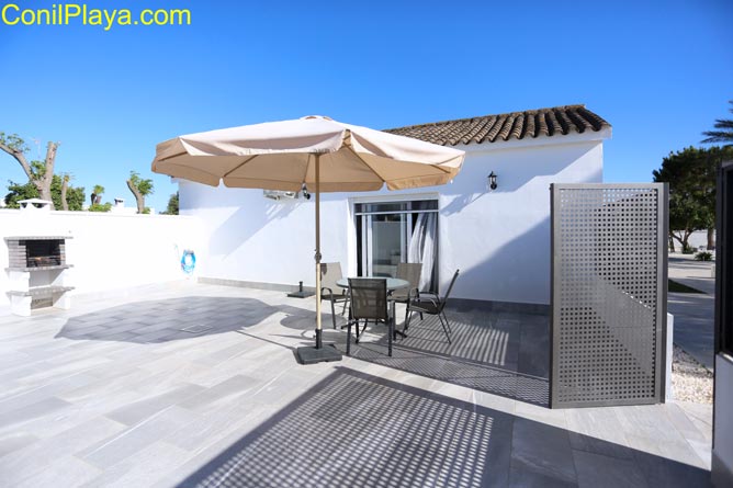 Chalet con piscina privada vallada en Conil