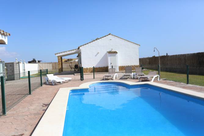 Chalet en Conil con piscina